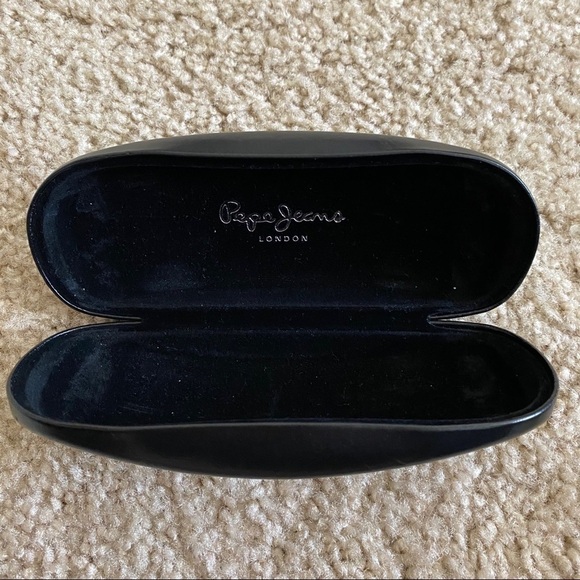 Eyeglasses case - Picture 3 of 3